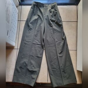 Chic Olive Wide-Leg Trousers